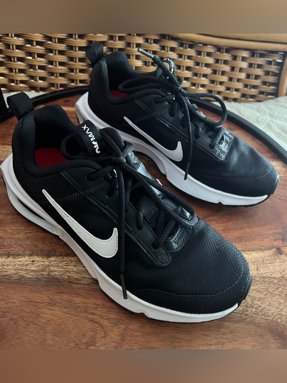 Nike Women’s Black and White Air Max Style Sneakers Size 5Y